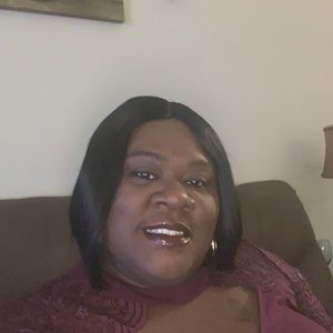 Meet your Posher, Latoya